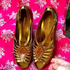 Aerosoles Peep Toe Dress Shoe w Heel